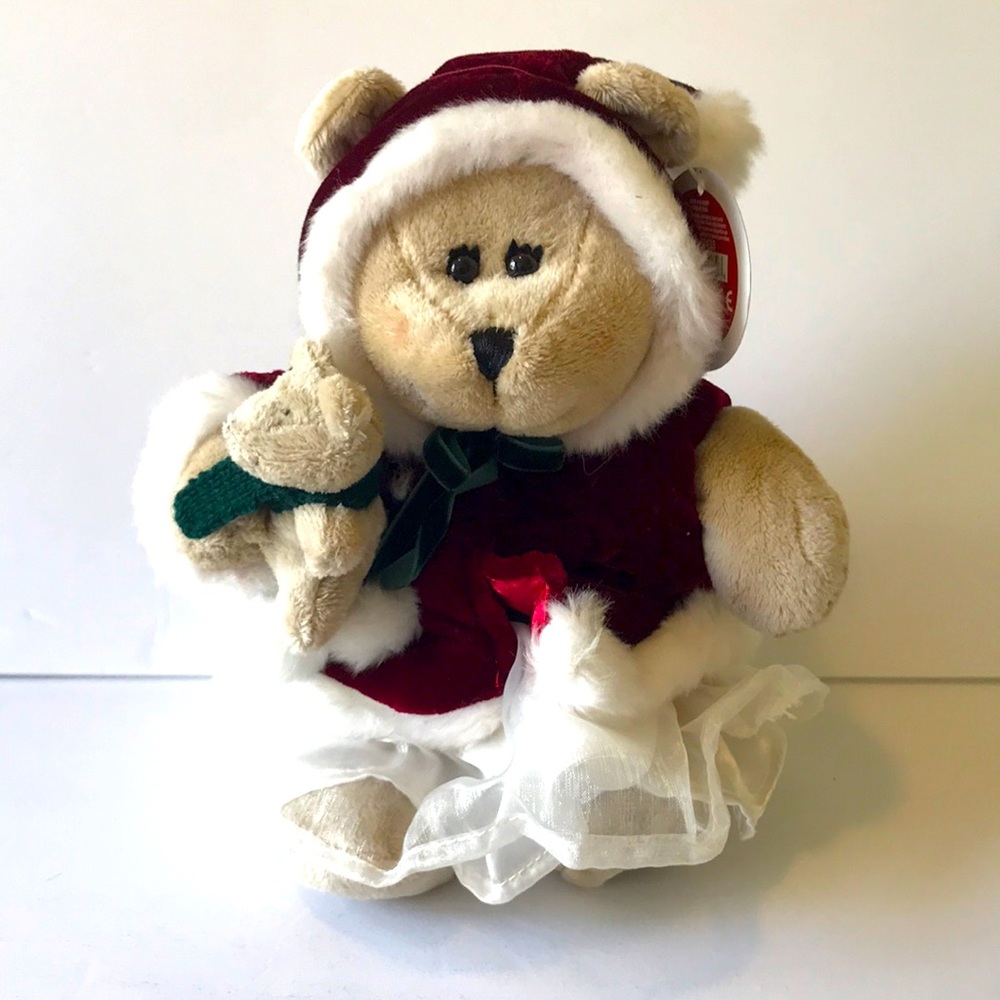 NWT Starbucks Bearista Bear 2005.  Holiday 43rd Edition.  Collectible